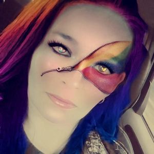 Meet your Posher, Shay